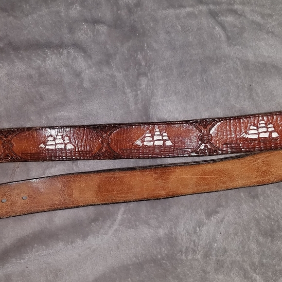 Vintage Craftmasters Nantucket Brass Buckled Belt - Picture 2 of 5